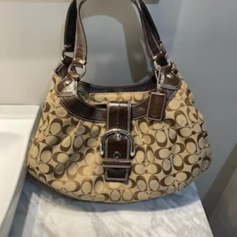 Coach shoulder tote